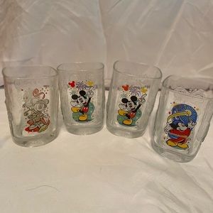4 Mickey Mouse glasses